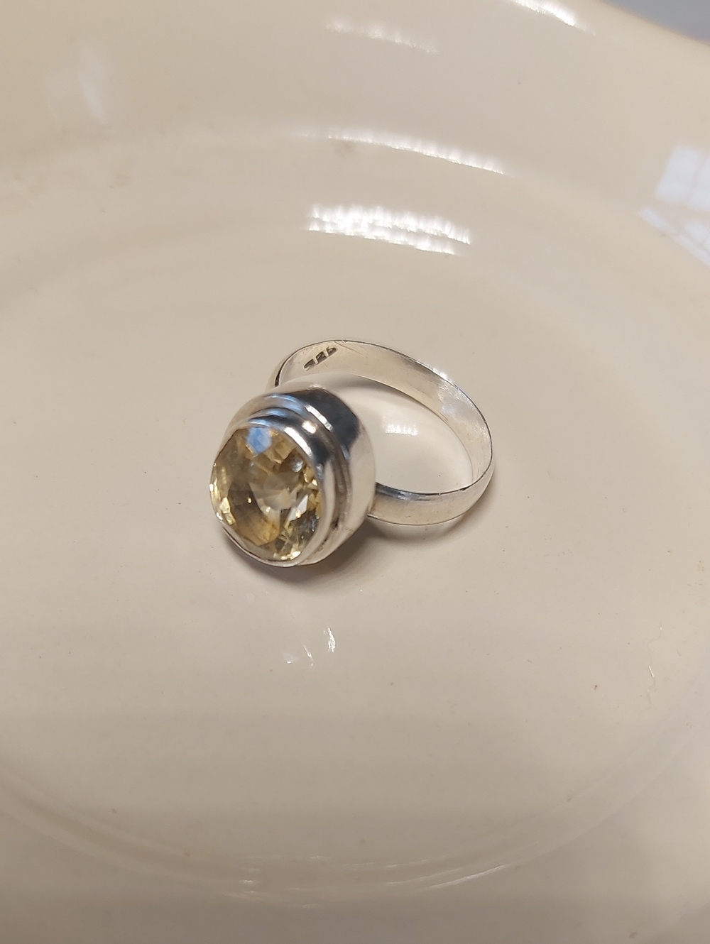 Vintage 925 Sterling Silver Faceted Yellow Citrine Bezel Statement Ring Sz 8